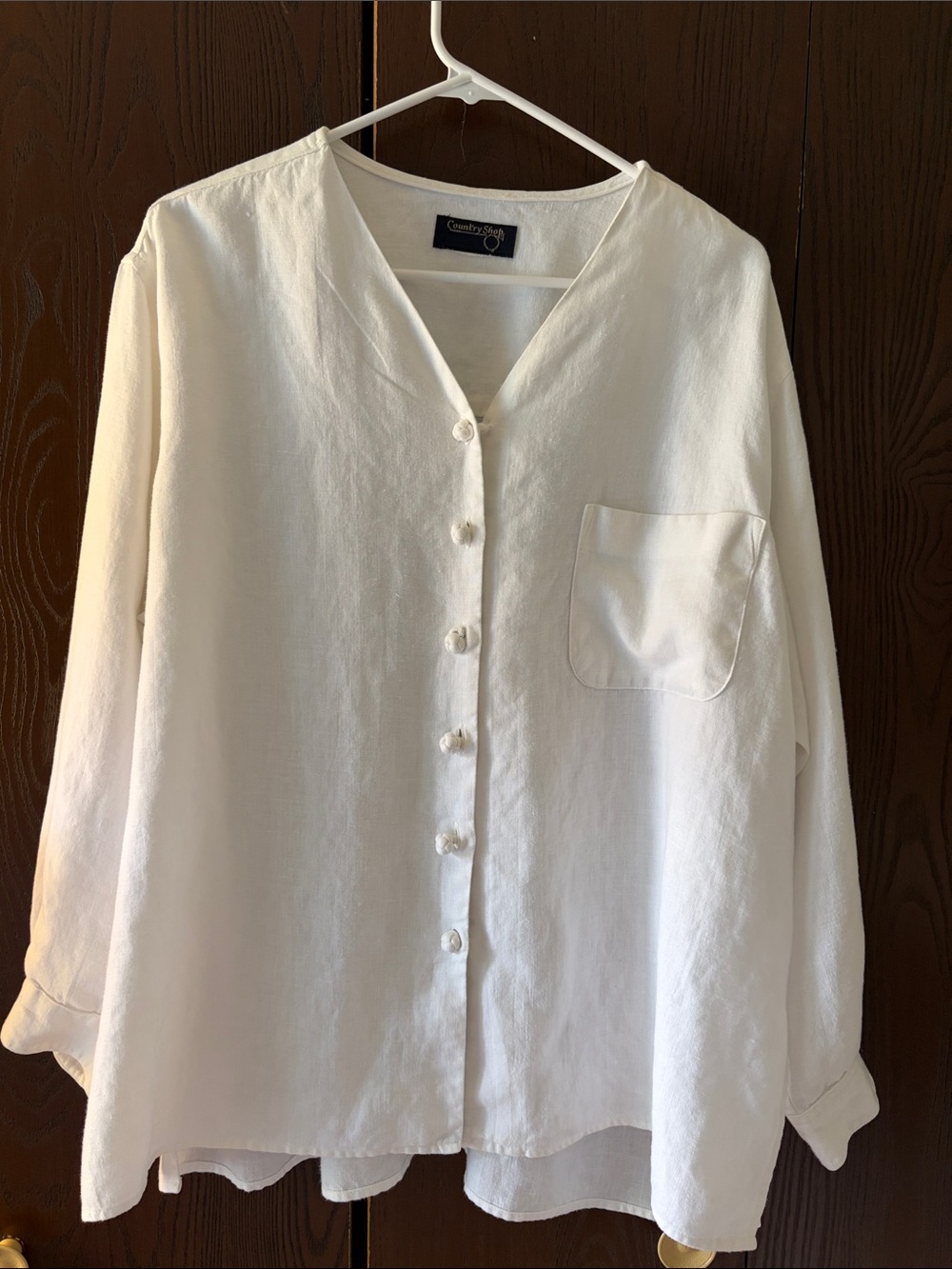 Country Shop White Button-Front V-Neck Long-Sleeve Shirt. Linen blend. Size XXL